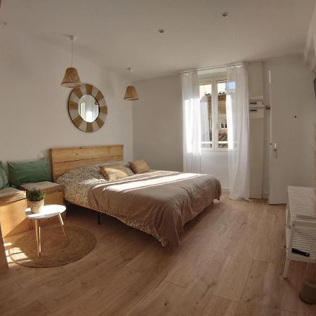 Studio Petite Canaille Cassis Luaran gambar