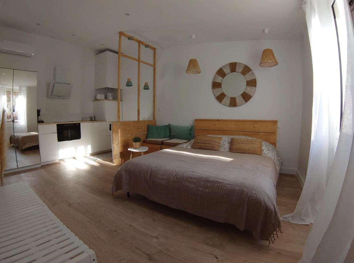 Studio Petite Canaille Cassis Luaran gambar